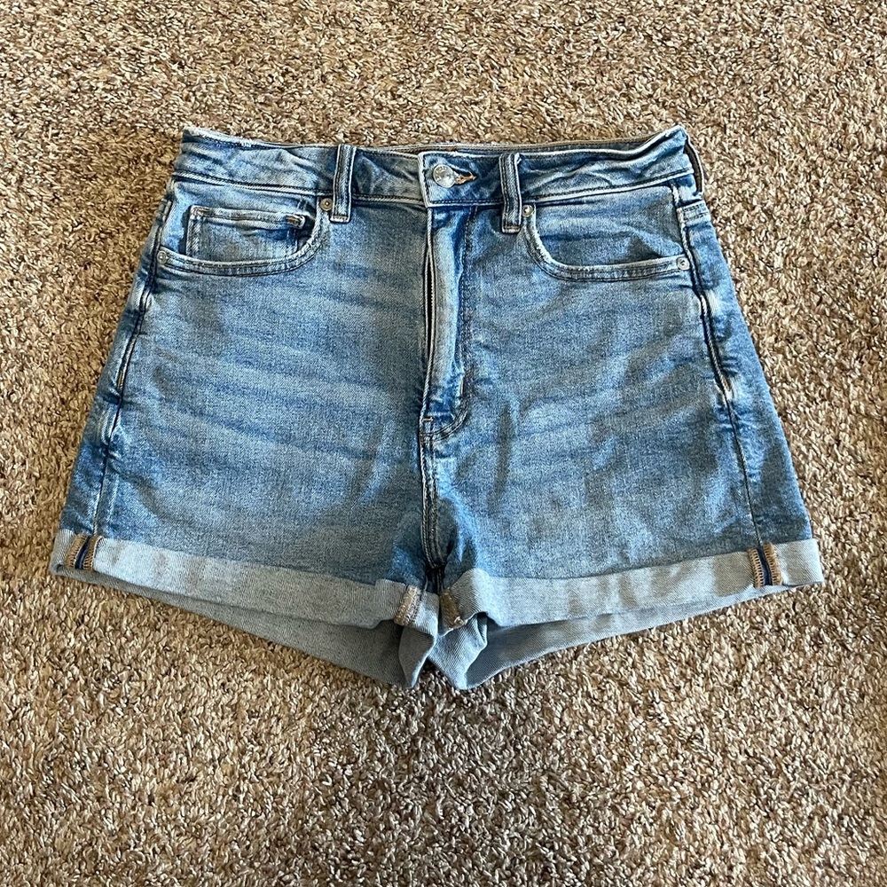 American Eagle Outfitters Light Blue High-Rise Denim Mom Shorts